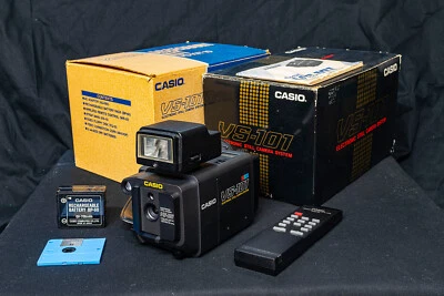 Casio VS-101 MOS electronic still camera boxed with accessories from 1987! - Image 1 of 4