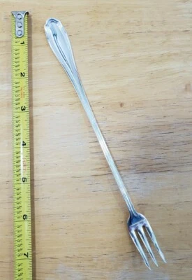 CLINTON SILVERPLATED VINTAGE 1919 COMMODORE SILVERPLATED PICKEL & OLIVE FORK  - Image 1 of 4