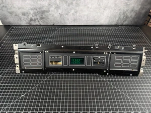 Buick Regal 1988, 1989, 1990, 1991, 1992, 1993 Speedometer Cluster 25082601 - Picture 1 of 13