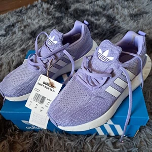 Adidas Swift Run 22 Trainers Lilac Uk 4.5 BNIB - Picture 1 of 15