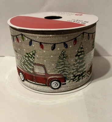 Cinta de borde con cable de 2,5”x 20 pies. Camión de Navidad con árbol en beige Foto 1 de 4