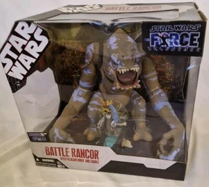 STAR WARS 30TH ANNIVERSARY BATTLE RANCOR (with Felucian Rider and Saddle) - Picture 1 of 8
