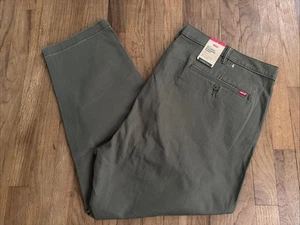 Levi’s XX Chino Standard Taper Pants Stretch Men’s 48X29 Green NWT - Picture 1 of 16