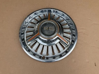 One VTG 1965 1966 Chevy Chevelle Malibu Super Sport Spinner Hubcap Wheel Cover - Image 1 of 3
