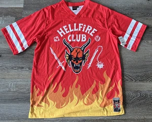 Camiseta de fútbol Stranger Things Hellfire Club manga corta roja blanca para hombre XL - Imagen 1 de 6
