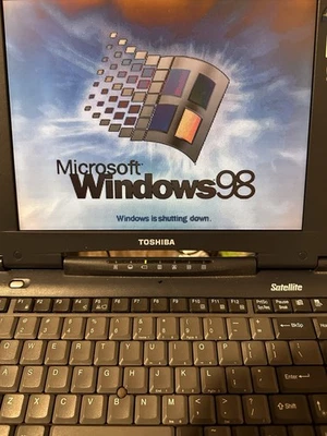 Vintage TOSHIBA SATELLITE 1675CDS/6.0 Windows 98 Laptop Computer with Charger - Image 1 of 4