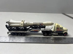 Majorette NASA Semi Tractor -Trailer With Rocket 1/87 Scale - Picture 1 of 12