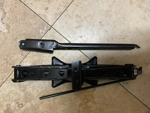 2013-2014 Ford Fusion Tire Jack and Wrench OEM - Picture 1 of 6