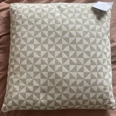 John Lewis Square Cushion With Cover Beige/Putty Geometric Design 45x45cm BNWT - Image 1 of 4