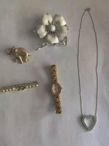 SET BESTEHEND AUS 5 Vintage Sarah Coventry Schmuck Halskette Brosche Uhr SIGNIERT Herz Elefant - Bild 1 von 12