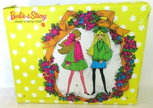 1969 Mod Era Mattel BARBIE & STACEY SLEEP 'n KEEP Custodia doppia vinile con camera da letto - Foto 1 di 11