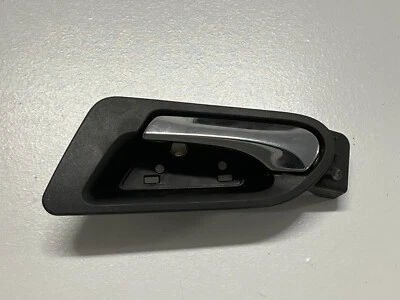 2009 GMC ACADIA FRONT LEFT DRIVER DOOR INTERIOR HANDLE OEM — 第 1/3 张图片