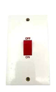 45A 2 DOUBLE POLE WHITE PLASTIC VERTICAL COOKER / SHOWER SWITCH 2 GANG - Picture 1 of 3