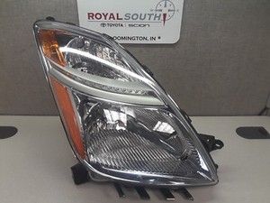 Toyota Prius 2006-2009 Right Front Headlight Lamp Genuine OEM OE 