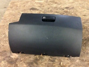 2005 mitsubishi endeavor glove box 2004-2008 - Picture 1 of 3
