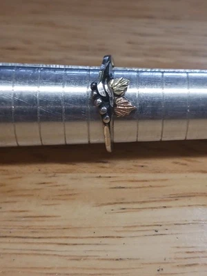 Anillo Hoja Oro Black Hills 12K Esterlina Talla 5.75 Envío Gratis Lote #10 Foto 1 de 4