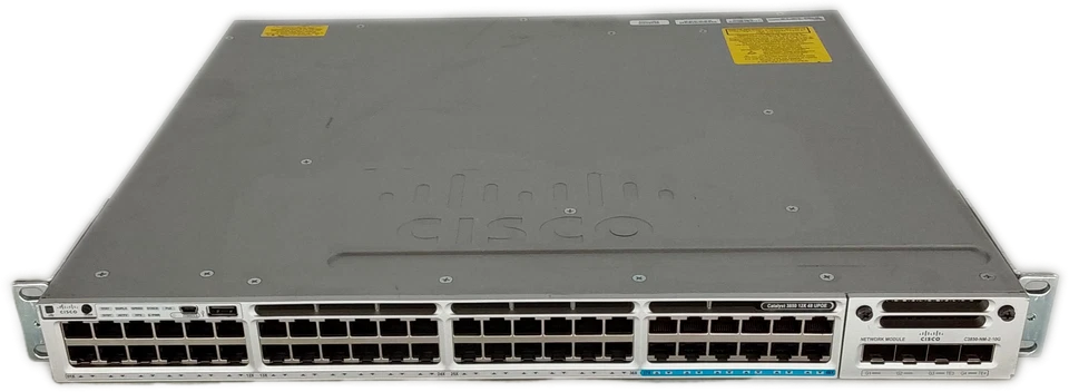 Conmutador Cisco Catalyst 3850-12x-48U 48 puertos 1 Gbps con módulo de 10 GB Foto 1 de 4
