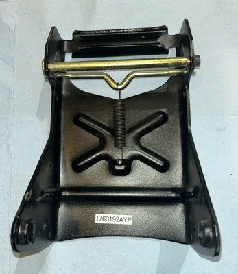 Simplicity 1760192AYP Hitch Assembly OEM NOS Snapper Massey Ferguson - Image 1 of 2