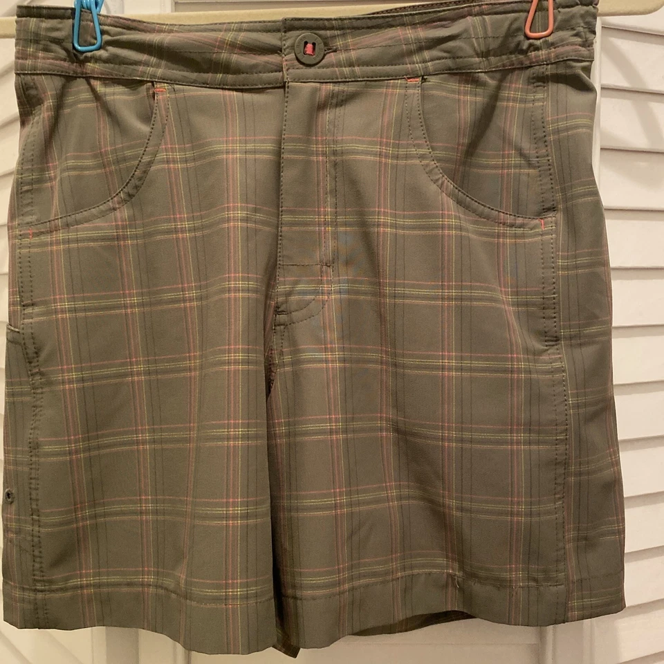 LL BEAN Girls “Cargo Shorts” Size 14 Khaki/Pink Plaid Elastic Ext. Waist Zip EUC - Image 1 of 4