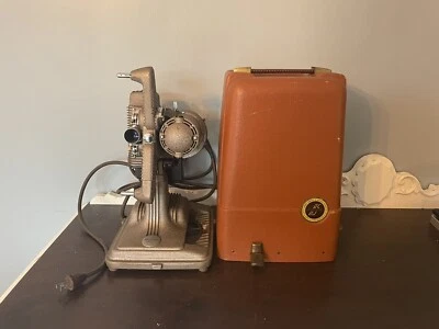 ¡Proyector de películas de carrete a carrete raro vintage Revere Camera Co modelo 85 8 mm! Foto 1 de 4