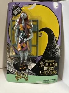 Hasbro Tim Burton’s Nightmare Before Christmas 1993 sellado 7” figura Sally - Imagen 1 de 10