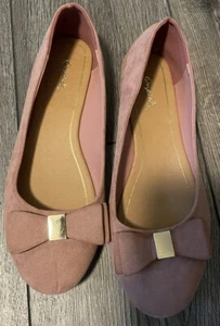 Qupid Women's Pink Suede Style Loafers Ballet Flats With Pink Bow Accent Size 9 - Picture 1 of 3