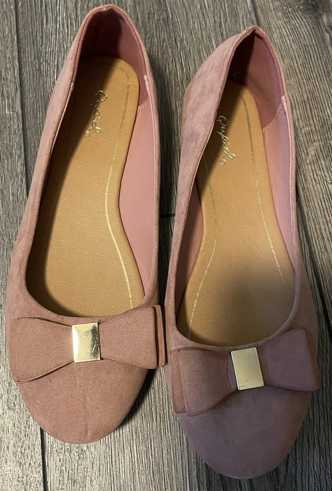 Mocasines para mujer Qupid estilo gamuza rosa ballet planos con acento de lazo rosa talla 9 Foto 1 de 3