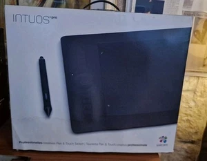 Wacom INTUOS 4 PRO Model M (PTH651K) schwarz, gebraucht aber in sehr gutem Zustand - Bild 1 von 5