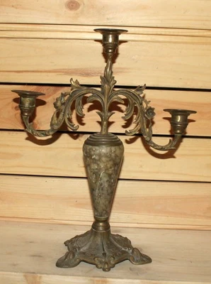 Ancien candélabre bougeoir Art Nouveau orné de fleurs en bronze/marbre - Photo 1/4