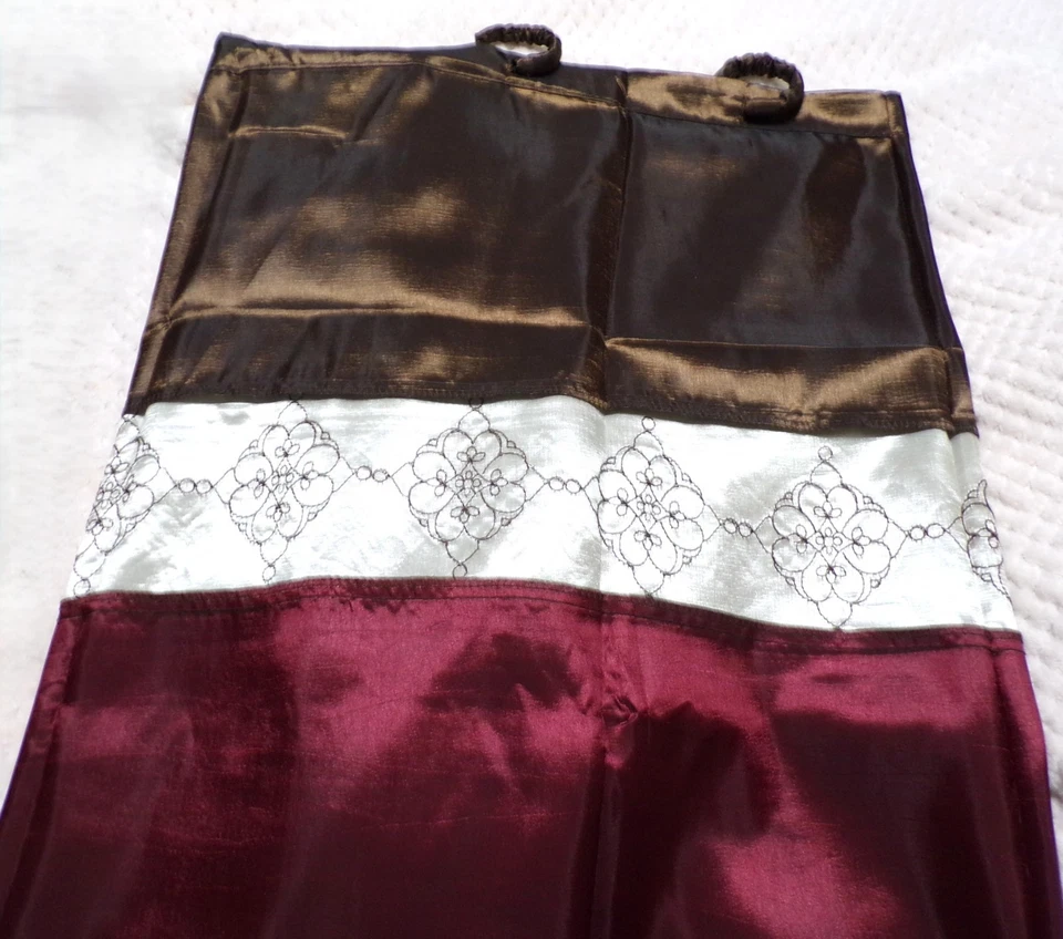 Cortinas de Ducha, Marrón y Granate, Tela Brillante, (72" x 70"), con 3 Ganchos Cubiertos Foto 1 de 2