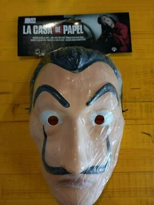 maschera in plastica la casa di carta - Foto 1 di 3