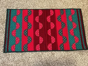 Vintage Handmade Machine Quilted Christmas Fabric Table Runner 30" x 18" - Picture 1 of 6