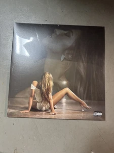 Tate McRae So Close To What Web Exclusive LP Vinyl with Signed Poster - Picture 1 of 3