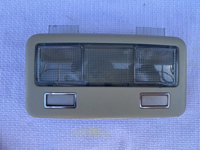 Luz de lectura trasera Jaguar XF 2009-2011 8X23-MBBS-A marfil OEM AK2204145 Foto 1 de 3