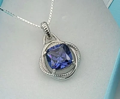 Colgante de lujo para mujer de tanzanita simulada de 2 quilates corte cojín enchapado en oro blanco de 14 quilates Foto 1 de 4