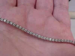 PULSERA TENIS PATRIMONIO DIAMANTE NATURAL 2,20 CTW ORO BLANCO 14K 6,75 PULGADAS - Imagen 1 de 3