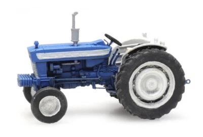 HO Artitec Ford 5000  Tractor #912.387.441 Hand Painted Detailed - Image 1 of 3