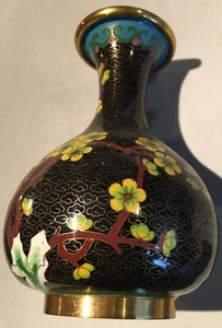 Vintage Made in China Flower Brass Cloisonne Enameled Vase - Picture 1 of 3