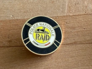 b  PINS PIN ARMEE POLICE NATIONALE RAID - Picture 1 of 1