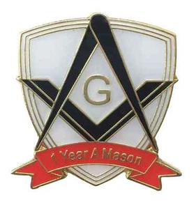 1 Year a Mason Masonic Commemorative Lapel Pin Badge *Exclusive* - Picture 1 of 2