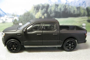 Camioneta Ford F-150 Lightning 2022 negra f 150 4x4 f250 f350 2021 2023 2024 - Imagen 1 de 7