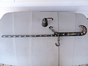 Vintage SARGENT 300 Hanging Balance Beam Scale Cast Iron Cotton Hay + 4lb Weight