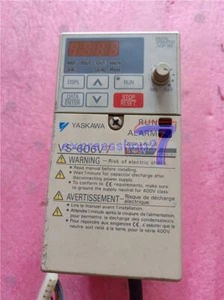 UN INVERSOR YASKAWA CIMR-V7AT20P4 0.4KW 220V usado - Imagen 1 de 1