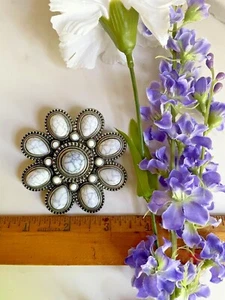 Premier Designs Jewelry Brooch Pin Pendant Antiqued Silver Plated Flower BIG - Picture 1 of 2