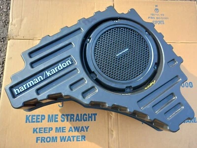 JEEP GRAND CHEROKEE MK4 Speaker Bass Box 8950001901D - Image 1 of 4