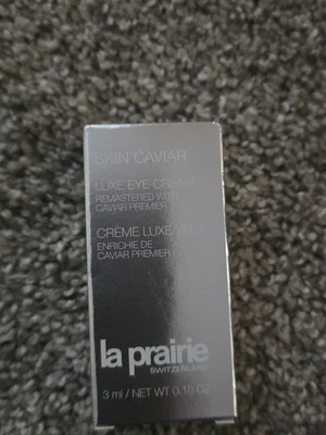 Creme para os olhos La Prairie Skin Caviar Luxe 3 ml/0,10 oz Caviar Premier novo na caixa - Imagem 1 de 3