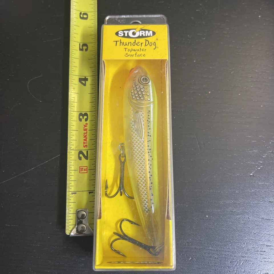 Señuelos de tormenta Thunderdog señuelo de pesca TDG11 515 Phantom Chartreuse Topwater 5" nuevo en caja Foto 1 de 4