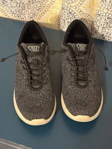 Woolloomooloo Belmont Unisex Merino Wool Sneaker, Size 40 (W9-9.5, M7-7.5) - Picture 1 of 8