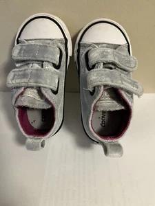 Chuck Taylor Converse Infant Toddler Unisex Low Top Size 5 -EUC - Picture 1 of 5