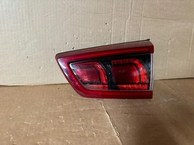 Luz trasera interior LED derecha Kia Rio 2017 2018 2019 usada OEM Foto 1 de 4